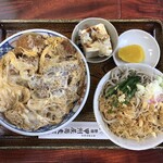 新宿甲州屋蕎麦店 - 煮カツ丼セット(冷たい小そば付) 970円
            ＋ 大盛り？円