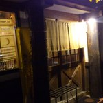 やきとり健歩゛ - 入り口。