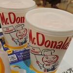 Makudonarudo - マックシェイク(ストロベリー)120円×2個