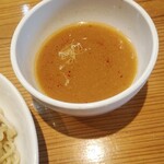 麺屋 武吉 - つけ麺大盛りのつけ汁
