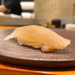 鮨 令歩 - (カウンター)令歩コース 13000円
      握り モガレイの昆布締め