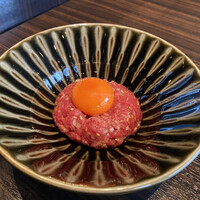 焼肉うしごろ 銀座並木通り店 - うしごろユッケ