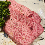 和牛炭火焼肉ビストロ 飛び牛 - 