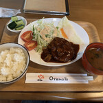 双龍亭 - ハンバーグ定食　750円