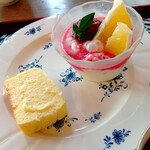 Cafe アパ・カバール - パンナコッタとふんわりケーキ