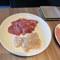 焼肉うしごろ 新宿三丁目店 - 