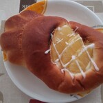 レトロベーカリー ふく福 - パイナップルのパン