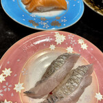 廻る富山湾 すし玉 - サーモン、太刀魚