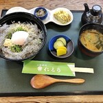 山海料理仁志乃 - 生しらす丼1100円