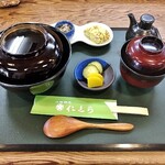 山海料理仁志乃 - 生しらす丼1100円