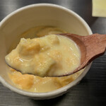 蓮心 - 1.玉蜀黍と杏仁の茶碗蒸し 玉蜀黍の芯スープ
      とうもろこしの粒がゴロゴロ♪