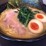 濃厚家 - 味玉ラーメン(810円)