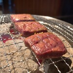 七輪焼肉 楽しいら - 特選上レバー厚切り