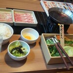 しゃぶしゃぶ温野菜 - ダブル三元豚ランチ (税込)1,000円 ※角度を変えて(2021.07.18)
