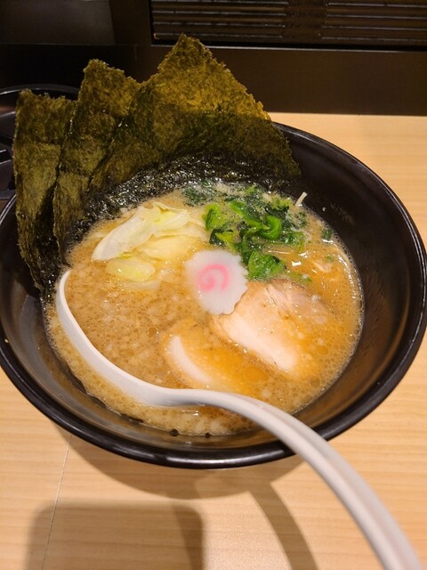 Tokyo豚骨base 赤羽店 赤羽 ラーメン 食べログ Tokyo豚骨base 赤羽店 赤羽 ラーメン 食べログ