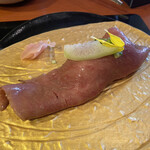 飛騨牛一頭家 馬喰一代 岐阜神田 - 飛騨牛にぎり寿司