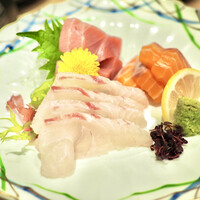 和食 いぶり別邸 有楽町店 - 刺身3点盛り