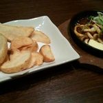 活菜旬魚 さんかい 澄川店 - ポテトフライとイカゴロ焼き