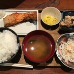 Yasai Maki Kushiya Yohedon - 私が頼んだ銀鮭かま焼き定食500円ご飯大盛り(2021.6.26)