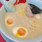 ラーメン山岡家 - プレミアム塩とんこつラーメン