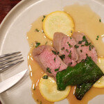 ALMA - 北海道産仔牛、山形アスパラ、ハーブ