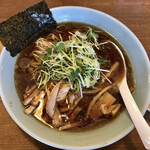 麺通 - 冷しらーめん 880円