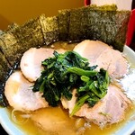 家系ラーメン ジェット家 - チャーシューメン900円+ノリ100円