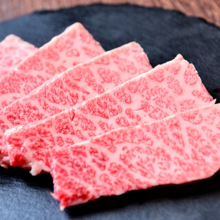 【牧場直送の佐賀牛】をはじめとした高品質なお肉をお提供…