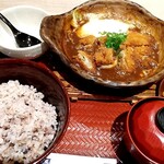 Ootoya Gohandokoro - とり煮込みカツと左:五穀米270g、右:ミニ豚黒酢あん
