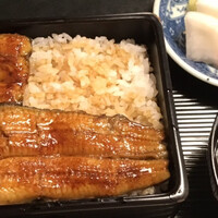 うなぎ秋本 - タレは甘さ控えめ、むしろ白飯に甘味