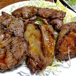 よし半 - 厚切り牛タン焼き