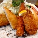 Shokusai Roman Hotaru - 魚、イカ、エビ、かにクリームコロッケ