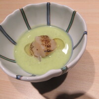 鮨 権左衛門 - 枝豆のすり流し　貝入り