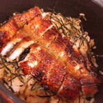うなぎ割烹 きた八 - 皮はパリっ!!身はふっくらふんわり♡