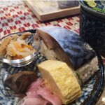 十割そば 香寿庵 狭山別館 - 名物鯖寿司