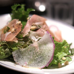 ベーカリー&レストラン 沢村 - 信州野菜と生ハムのサラダ