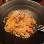 イタリア料理 フィオレンツァ - 賛否両論 意見の別れる カルボナーラ。
            私は 好きな 味でしたよ。