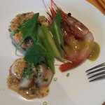 ボーノ - ホタテのカルパッチョ  サーモンとアボカドのタルタル  赤海老のカクテル？