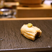 難波 鮨 よこ田 - 蒸し穴子、塩わさびで