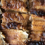 あなごめしうえの - 割と濃いめだが美味い