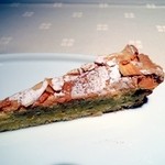 ジョワ・デ・サンス - アーモンドのケーキ