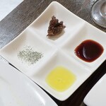 トリワイン ＰＩＫＯＳＨＨＨＵ - 鉄板やきとりの薬味