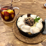 154994102 - 紅茶 フルーツ アイス 650円
                        パヌッキーセット ＋680円