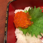 ぬりや - イクラ飯