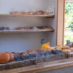 Breeze Bird Cafe & Bakery - 自家製パンの販売