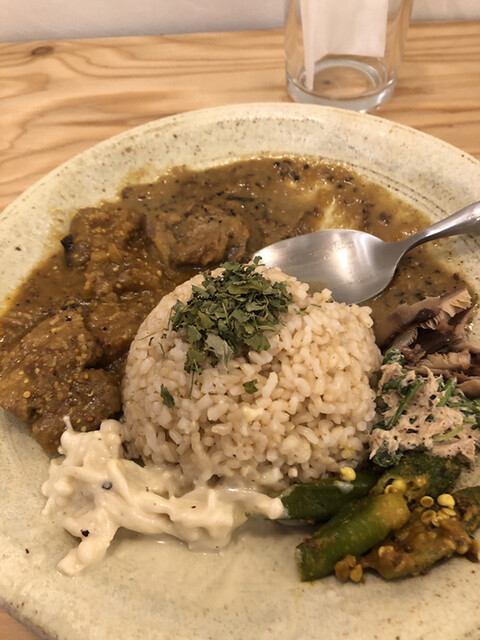 本と玄米カレー ヨスカ 用賀 カフェ 食べログ