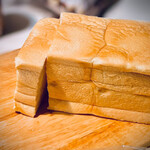 パンのペリカン - 自宅用の一斤食パンです。