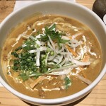 ジャパニーズ カリー ウドン 天晴 - 極マイルドカレーうどん上から