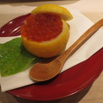 くろぎ - 凌ぎ:初物の秋鮭いくらの蒸し寿し2