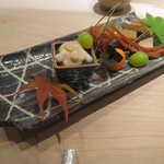 くろぎ - 八寸:柿なます、新銀杏、ばち子、月見玉子1